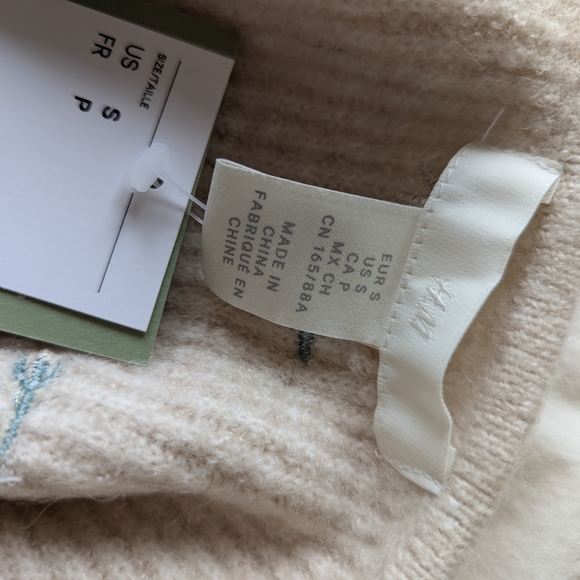 Knit Cropped Top - Picture 3 of 3